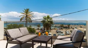 Cove Luxury Suites - Image 5