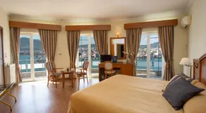 Blue Sea Hotel - Image 2