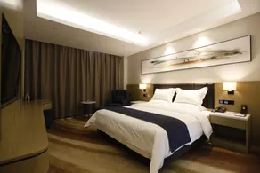 World Hotel (Yangxin Guanxing Commercial Building) - Image 4