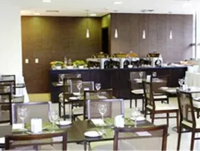 Naoum Hotel - Image 3