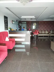 Hotel Samanvi International - Image 4