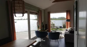 Mooi vakantiehuis prachtig gelegen aan het water - Image 2
