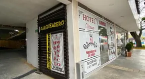 Hotel Monaco - Image 2