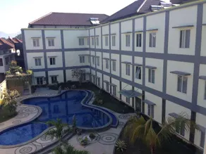 Puri Indah Hotel - Image 5