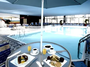 Skyline Hotel - Image 2