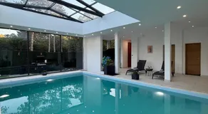 Sublime LOFT PISCINE Interieure VERSAILLES - Image 2