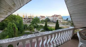 Vreshtat e Liqenit-Ezerski Llozja - Image 3