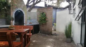 Roxy's Rest Guest House - Image 4