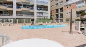 Cocon plage avec piscine, à côté du port et plage de sable fin - Image 3