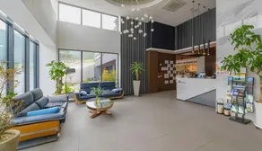 Friemily Pool Villa & Hotel - Image 4