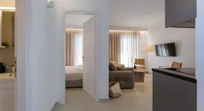 PJ Properties Riviera Escape Suite Sounio - Image 2