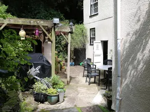 Lammas Park House - Image 3