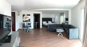 Dream's Hotel - Image 2