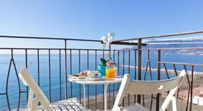 On the beach Sea-view&Kitchen In Room - Image 2