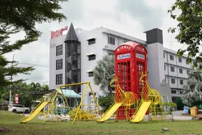 Iron Resort and Hotel - Image 2