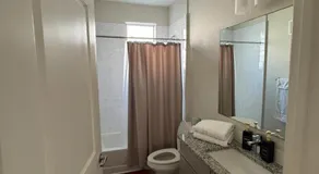 Lovely Apartment in Austin shopping Dining - Image 2