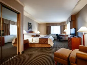 SureStay Hotel by Best Western Chilliwack - Image 2