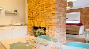 The Village Rooms - Image 5