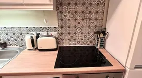 Beautiful flat sleeps 4 in Taplow Maidenhead Near Windsor and Ascot racecourses Near Legoland - Image 5