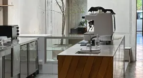 The Frame Guesthouse - Image 5