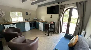 Riverside Cottage - Image 2