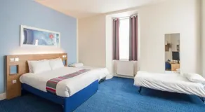 Travelodge Tunbridge Wells - Image 3