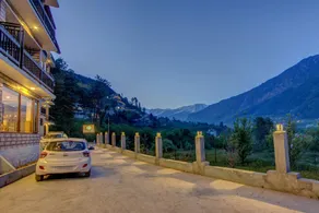 Mango Hotels Manali - Image 2