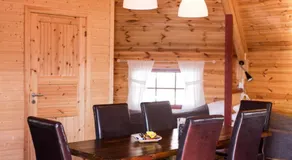 Vestvatn - Arctic Cabins - Image 3