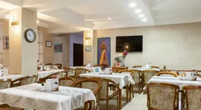 Soluxe Hotel - Image 4