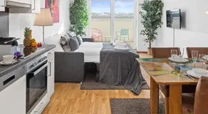 Modern City Apartment near Vienna Central Station - Image 2
