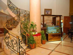 Al Thuraya Hotel - Image 4