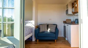 Scalderskew Shepherds Hut - Image 2