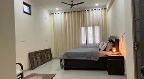 Modern Monk Bnb - Image 5