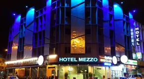 Hotel Mezzo - Image 2