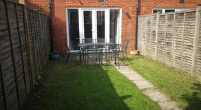 Comfortable and Welcoming Beatrix House by Cliftonvalley Apartments - Image 3