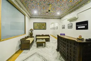 Super Townhouse Chandpole Metro Station Formerly Hotel Raghuraj Palace - Image 5