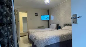 One Bedroom Apartment Filton - Image 2