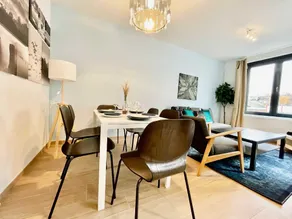 Luxury 2BR 2BA Near Fashion District by Oneluxstay - Image 4