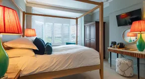 East Beach Guest House - Image 2