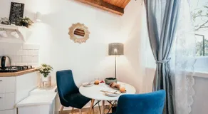 Mila and Jurija Formenti 2 apartments in heart of nautic marina, with heated swimming pool May till October, bikes, Sup, kajak, free parking in our garden - Image 5