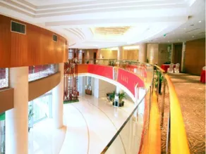 Glarun Jinling Hotel - Image 5
