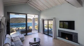 Saronic TopView Villa - Image 2