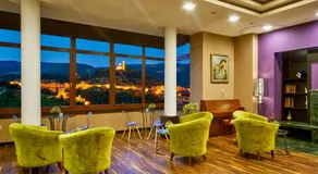 Yantra Grand Hotel - Image 5