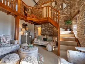 Cottage in Peak District with Scenic Views - Image 2