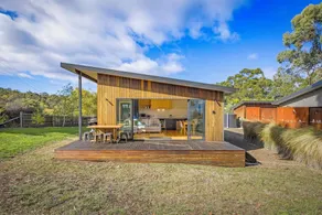 Herlihys On Huon - Cabin 1 - Image 2