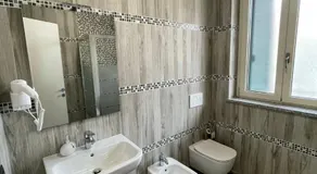 Holiday Rooms Rho - Image 5