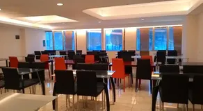 Hotel S3 Setrasari Bandung - Image 5