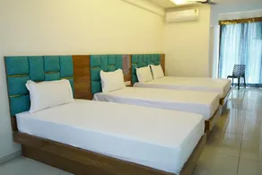 Hotel Relax Inn - Image 4