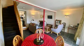 Frogmore Corner - Image 2