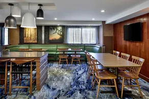 Fairfield Inn by Marriott Rochester East - Image 3